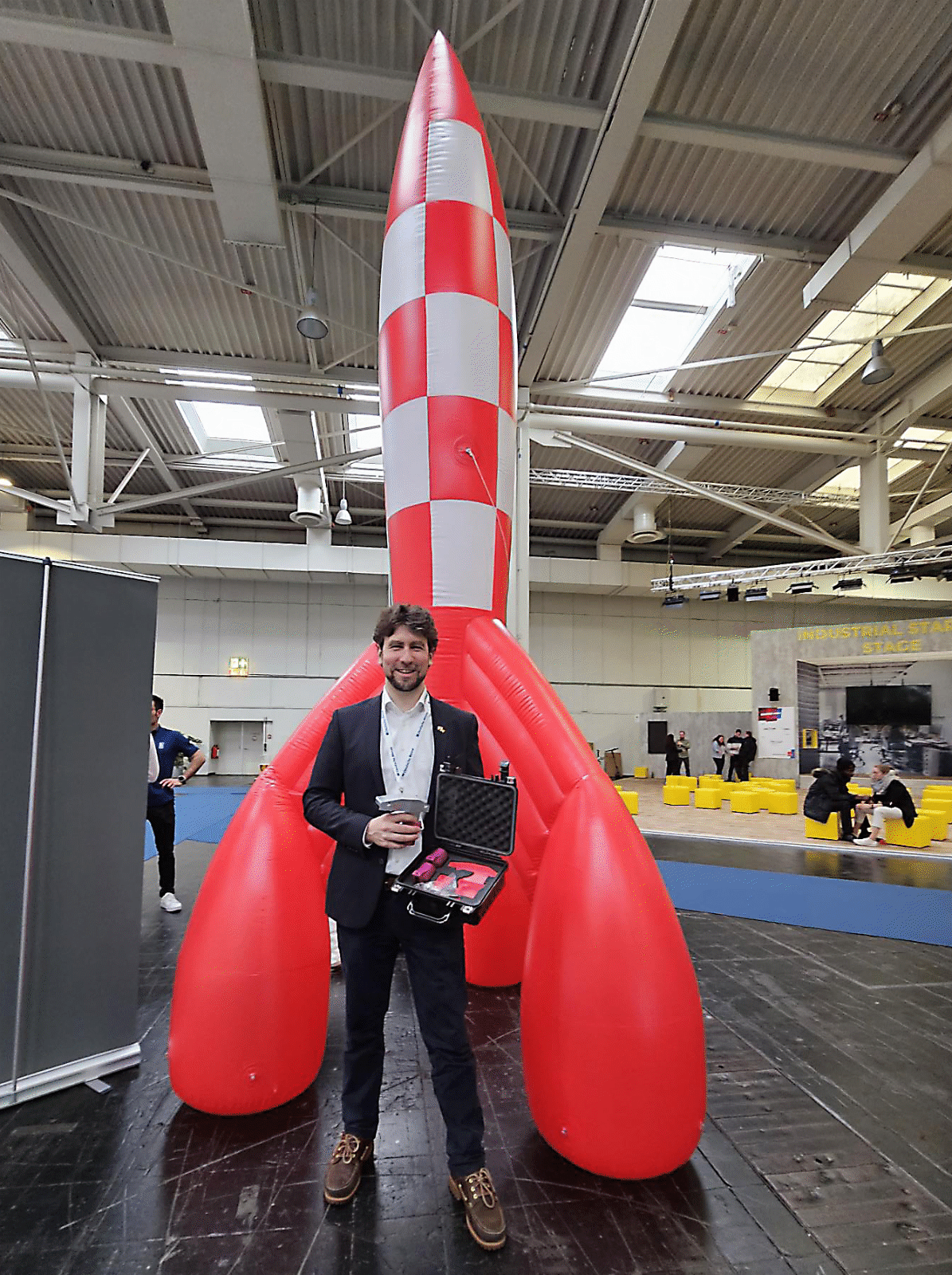 VAKUA Conveyor System UG BRIGE ENGENIGS Hannover Messe 2023